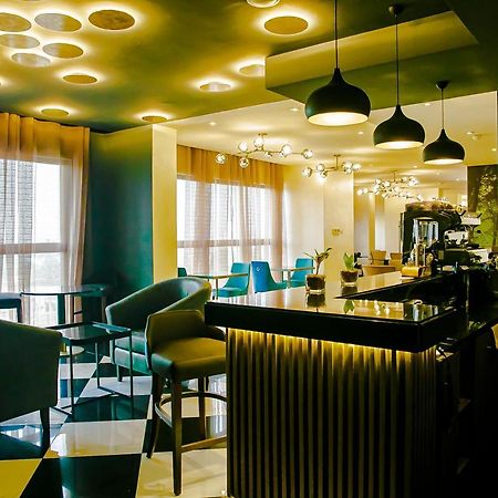 Royal Residences By Design Union Aliayabiagba Ngoại thất bức ảnh