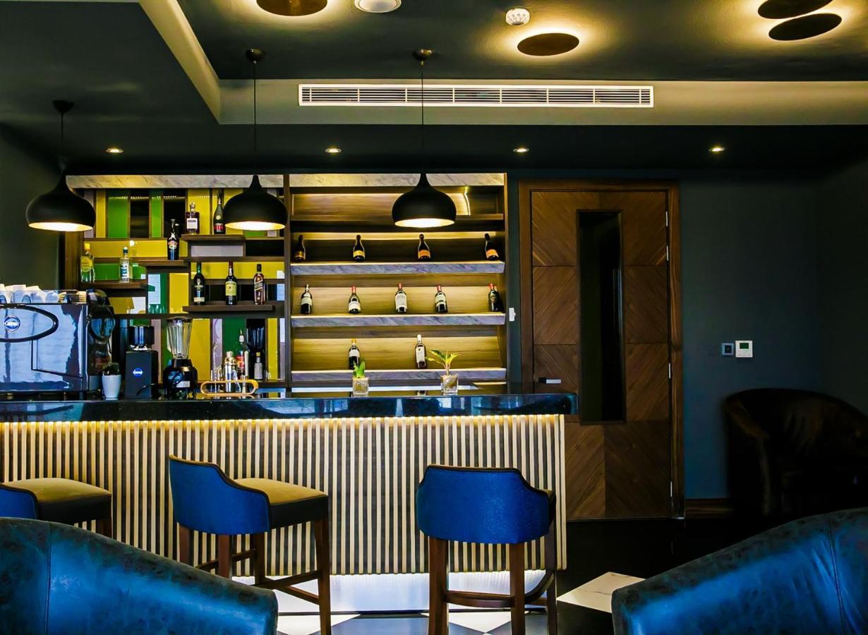 Royal Residences By Design Union Aliayabiagba Ngoại thất bức ảnh