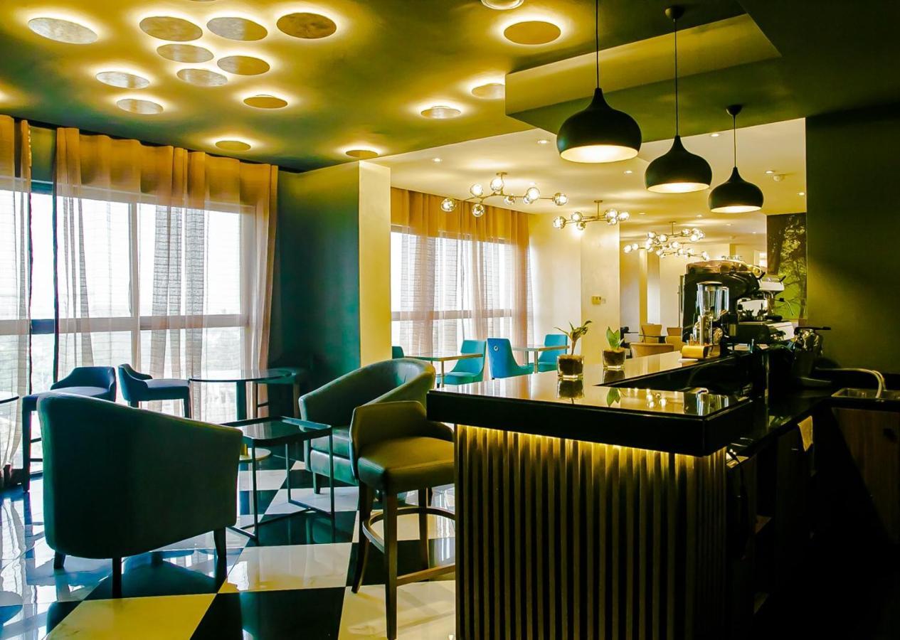 Royal Residences By Design Union Aliayabiagba Ngoại thất bức ảnh
