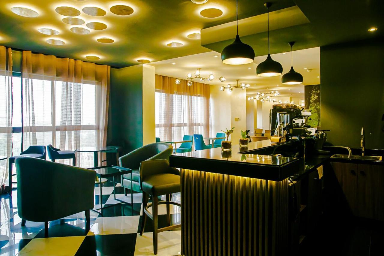 Royal Residences By Design Union Aliayabiagba Ngoại thất bức ảnh