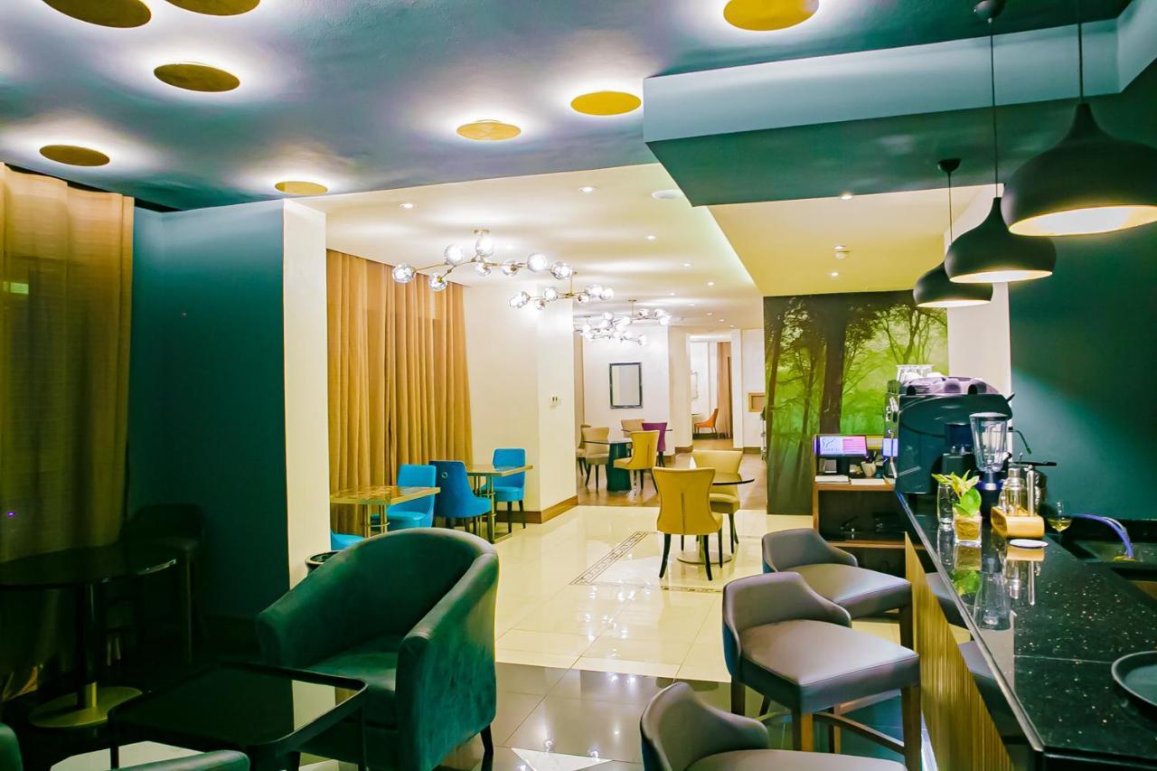 Royal Residences By Design Union Aliayabiagba Ngoại thất bức ảnh
